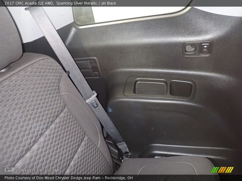 Sparkling Silver Metallic / Jet Black 2017 GMC Acadia SLE AWD