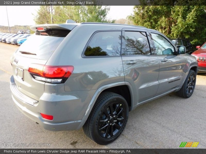 Sting-Gray / Black 2021 Jeep Grand Cherokee Laredo 4x4