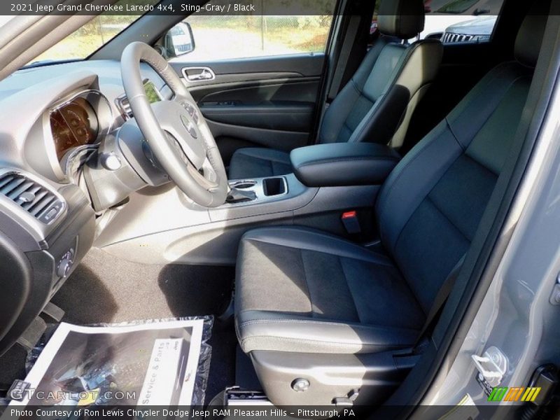 Sting-Gray / Black 2021 Jeep Grand Cherokee Laredo 4x4