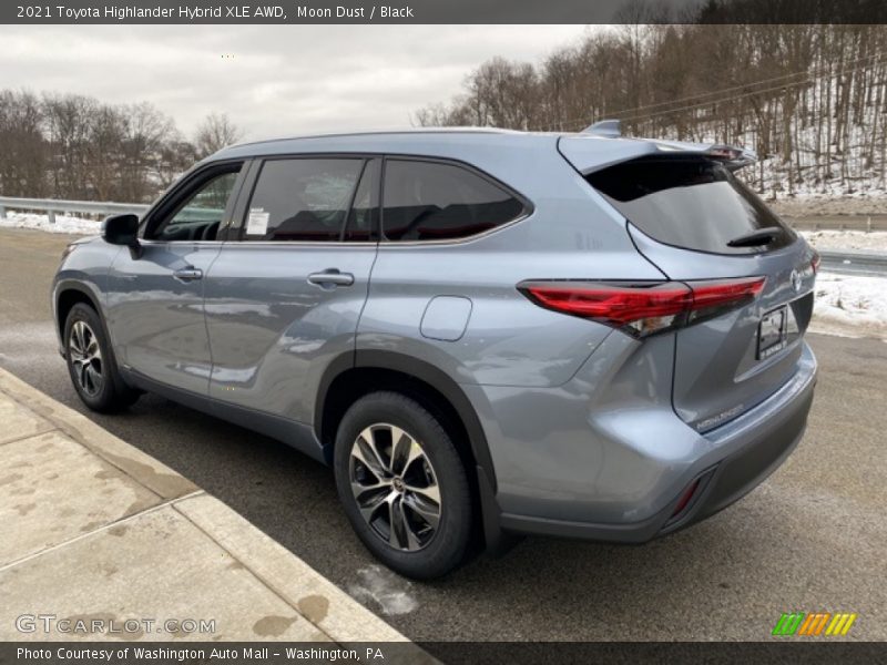 Moon Dust / Black 2021 Toyota Highlander Hybrid XLE AWD