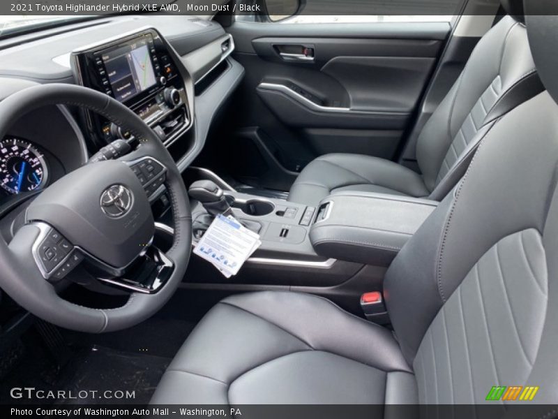 Moon Dust / Black 2021 Toyota Highlander Hybrid XLE AWD