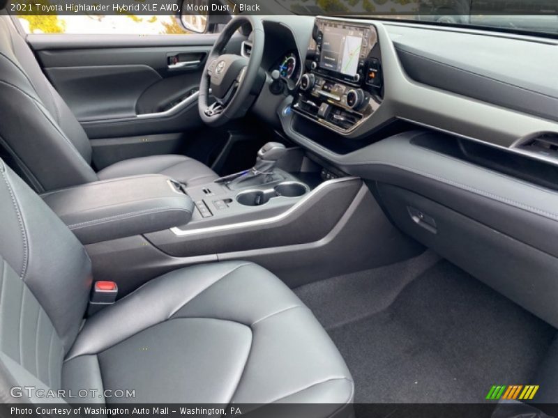 Moon Dust / Black 2021 Toyota Highlander Hybrid XLE AWD