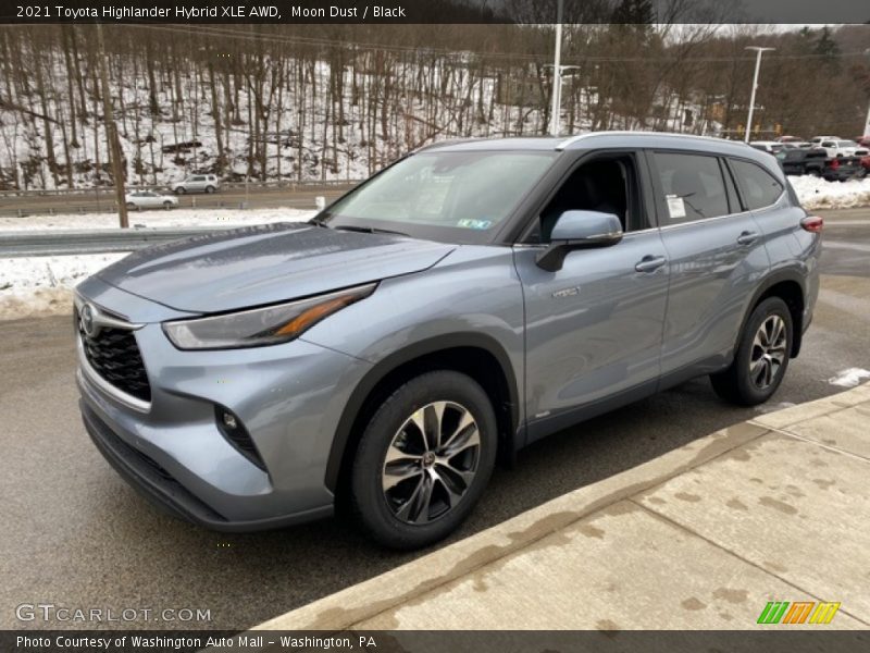 Moon Dust / Black 2021 Toyota Highlander Hybrid XLE AWD