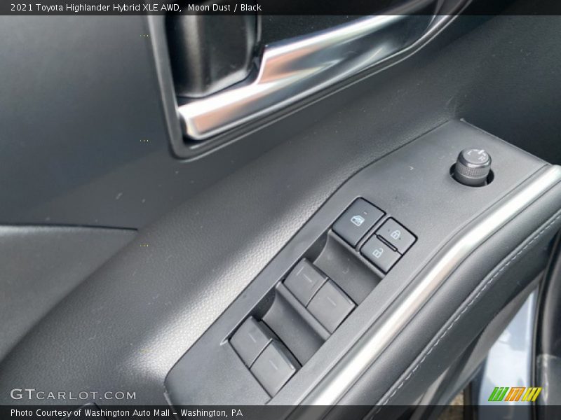 Moon Dust / Black 2021 Toyota Highlander Hybrid XLE AWD
