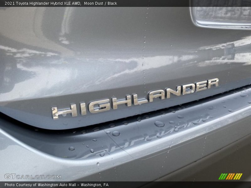 Moon Dust / Black 2021 Toyota Highlander Hybrid XLE AWD