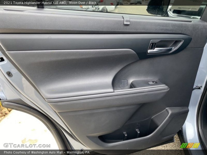 Moon Dust / Black 2021 Toyota Highlander Hybrid XLE AWD