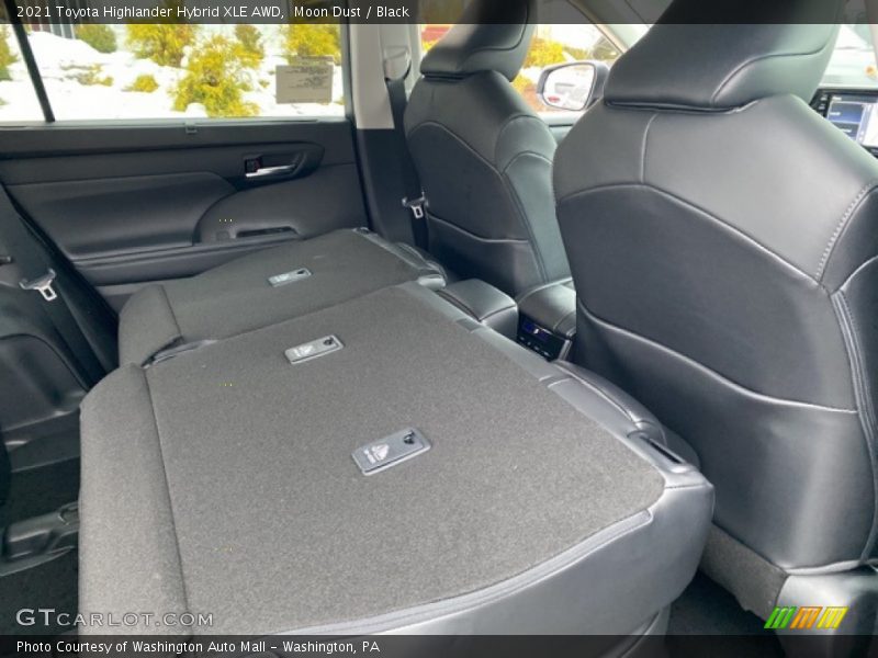 Moon Dust / Black 2021 Toyota Highlander Hybrid XLE AWD