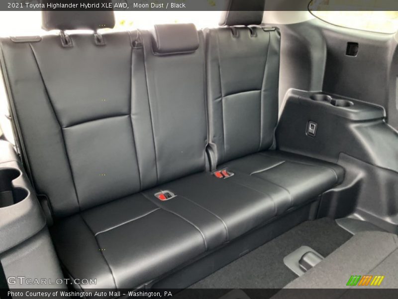 Moon Dust / Black 2021 Toyota Highlander Hybrid XLE AWD