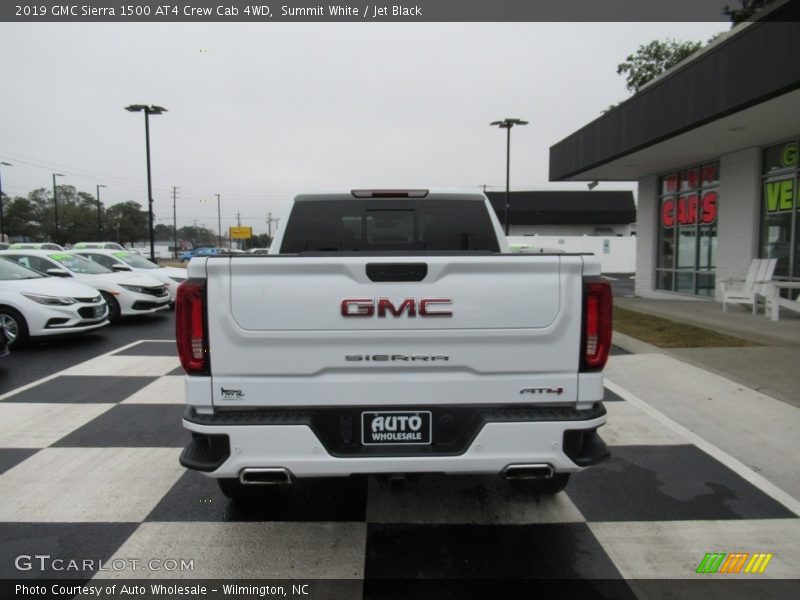Summit White / Jet Black 2019 GMC Sierra 1500 AT4 Crew Cab 4WD