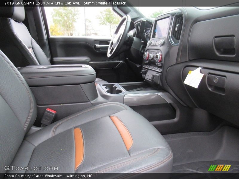 Summit White / Jet Black 2019 GMC Sierra 1500 AT4 Crew Cab 4WD
