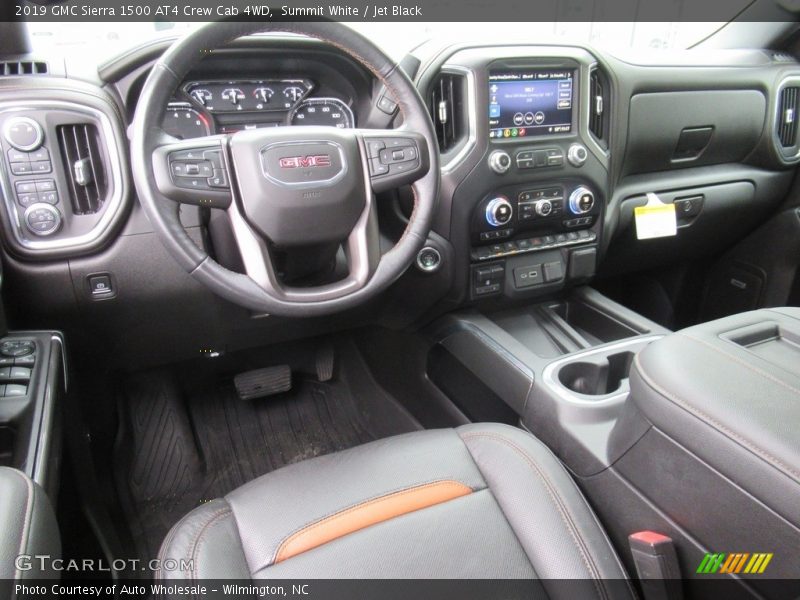 Summit White / Jet Black 2019 GMC Sierra 1500 AT4 Crew Cab 4WD