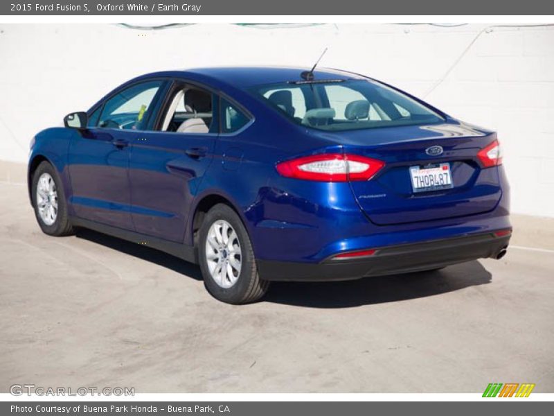 Oxford White / Earth Gray 2015 Ford Fusion S