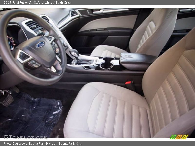 Oxford White / Earth Gray 2015 Ford Fusion S