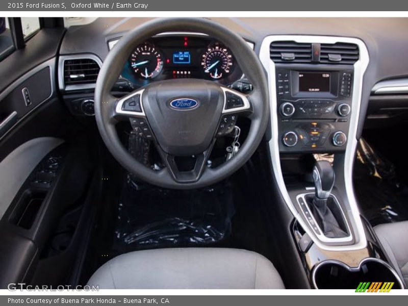 Oxford White / Earth Gray 2015 Ford Fusion S