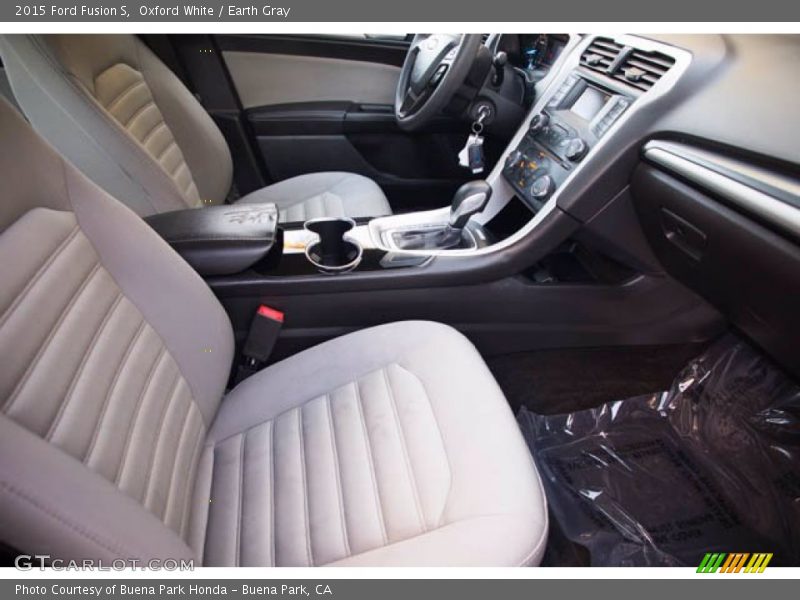 Oxford White / Earth Gray 2015 Ford Fusion S