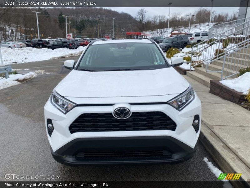 Super White / Black 2021 Toyota RAV4 XLE AWD