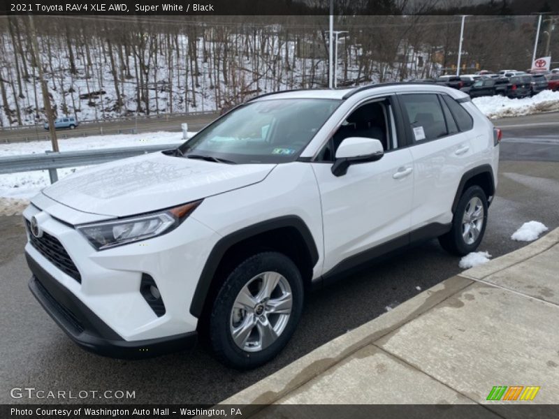 Super White / Black 2021 Toyota RAV4 XLE AWD