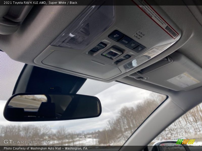 Super White / Black 2021 Toyota RAV4 XLE AWD