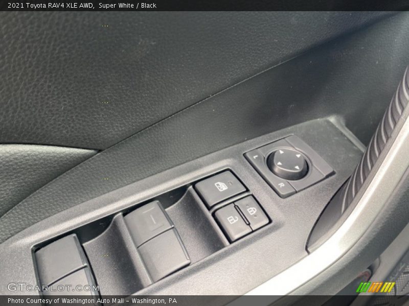 Super White / Black 2021 Toyota RAV4 XLE AWD