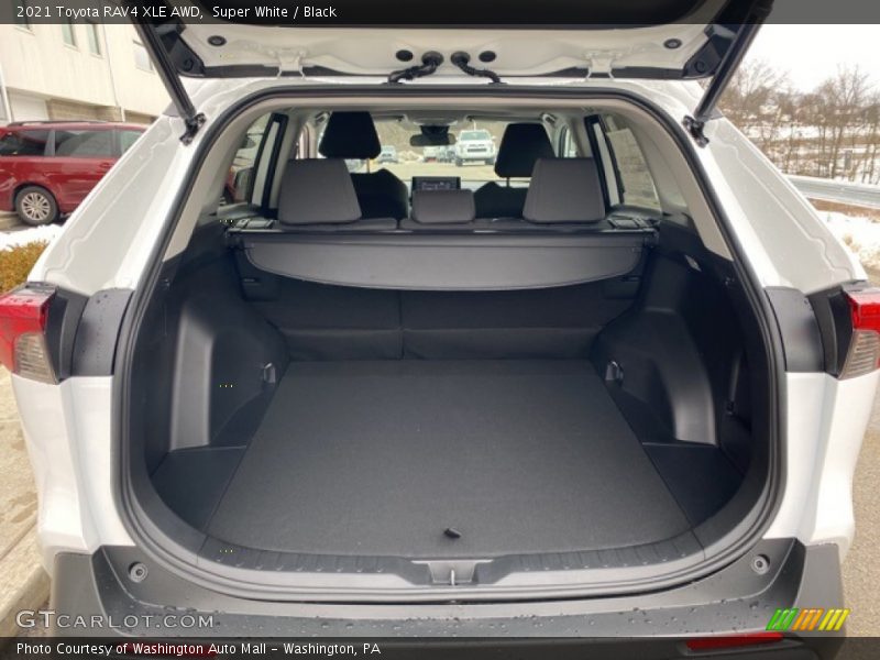 Super White / Black 2021 Toyota RAV4 XLE AWD