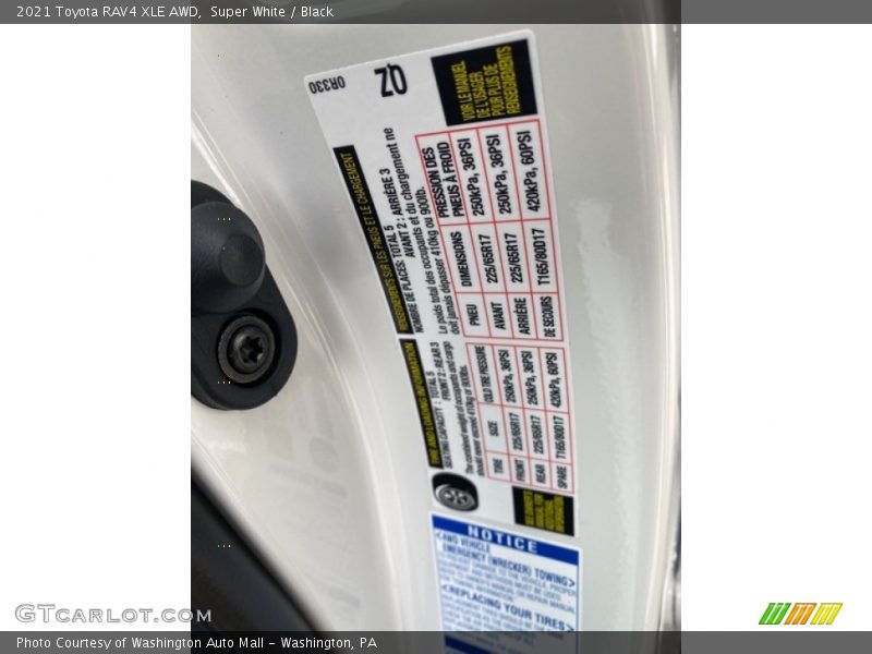 Super White / Black 2021 Toyota RAV4 XLE AWD