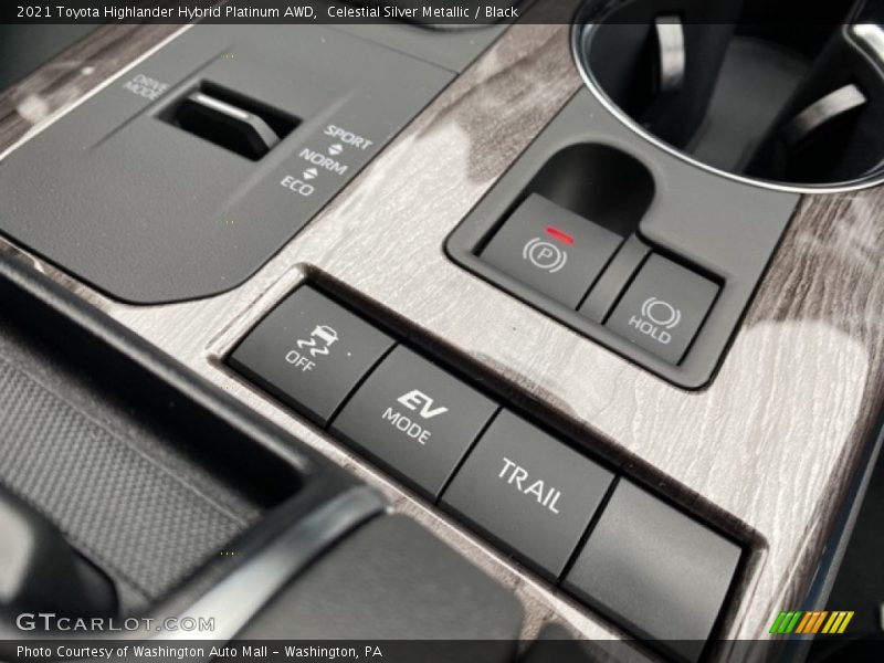 Celestial Silver Metallic / Black 2021 Toyota Highlander Hybrid Platinum AWD