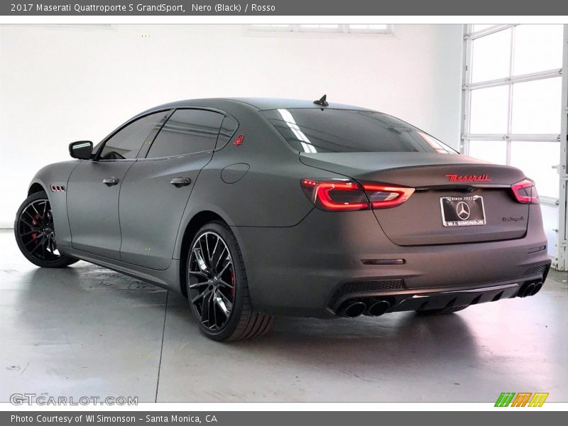 Nero (Black) / Rosso 2017 Maserati Quattroporte S GrandSport