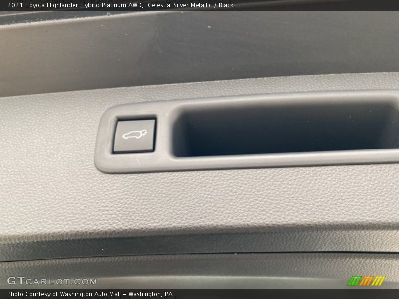 Celestial Silver Metallic / Black 2021 Toyota Highlander Hybrid Platinum AWD