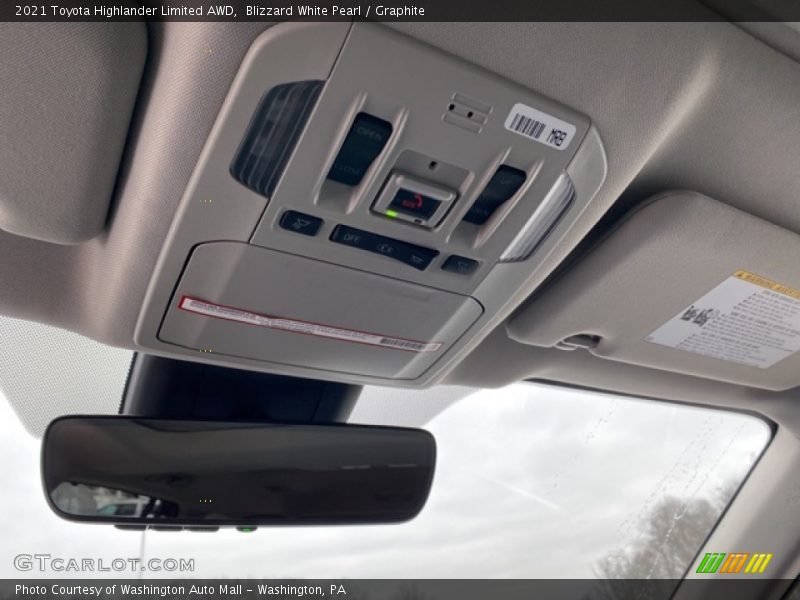 Blizzard White Pearl / Graphite 2021 Toyota Highlander Limited AWD