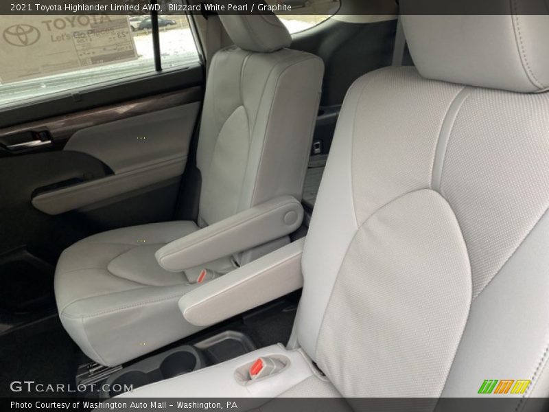 Blizzard White Pearl / Graphite 2021 Toyota Highlander Limited AWD