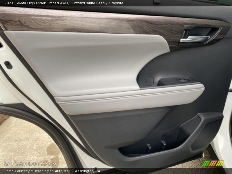 Blizzard White Pearl / Graphite 2021 Toyota Highlander Limited AWD