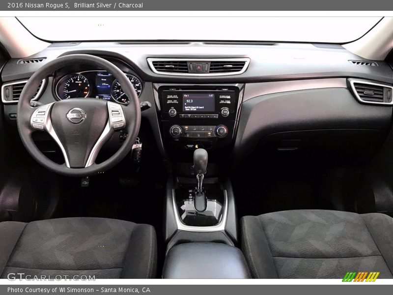 Dashboard of 2016 Rogue S