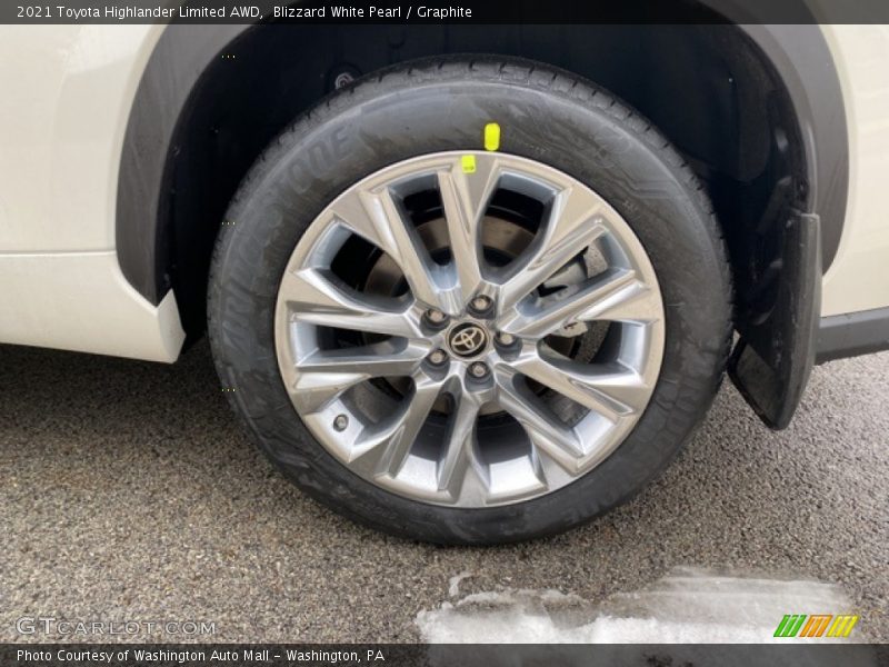 Blizzard White Pearl / Graphite 2021 Toyota Highlander Limited AWD