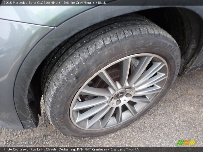 Selenite Grey Metallic / Black 2018 Mercedes-Benz GLC 300 4Matic