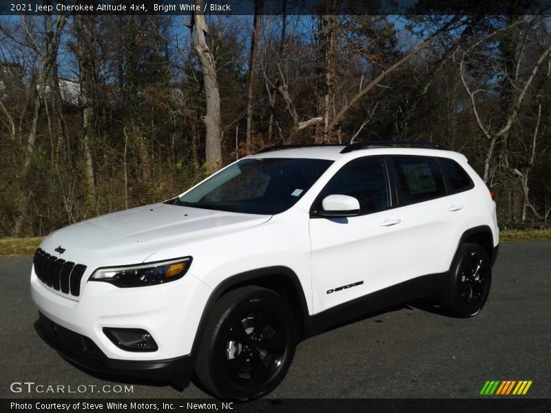 Bright White / Black 2021 Jeep Cherokee Altitude 4x4