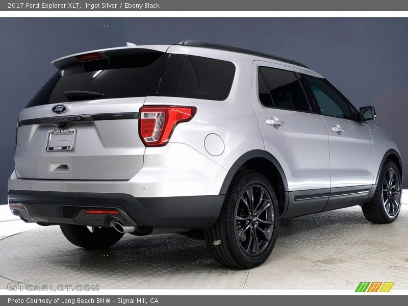 Ingot Silver / Ebony Black 2017 Ford Explorer XLT