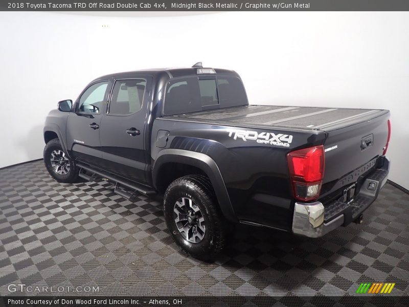 Midnight Black Metallic / Graphite w/Gun Metal 2018 Toyota Tacoma TRD Off Road Double Cab 4x4