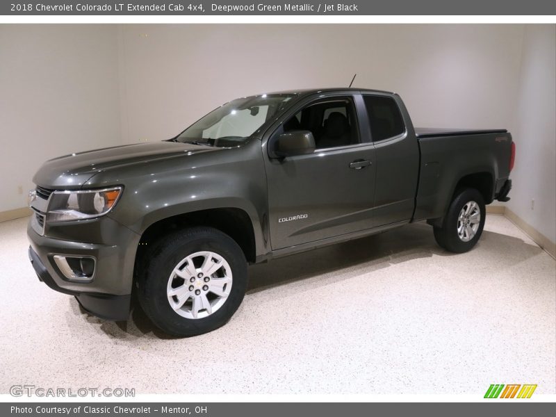 Deepwood Green Metallic / Jet Black 2018 Chevrolet Colorado LT Extended Cab 4x4