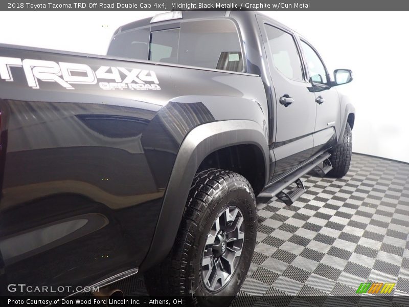 Midnight Black Metallic / Graphite w/Gun Metal 2018 Toyota Tacoma TRD Off Road Double Cab 4x4