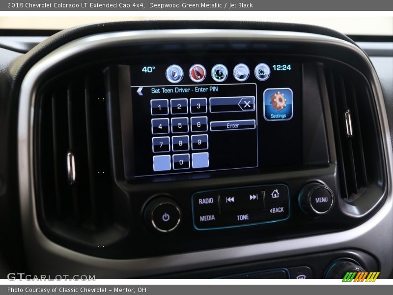 Deepwood Green Metallic / Jet Black 2018 Chevrolet Colorado LT Extended Cab 4x4