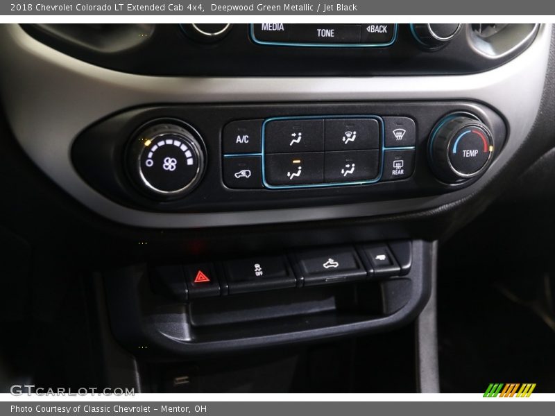 Deepwood Green Metallic / Jet Black 2018 Chevrolet Colorado LT Extended Cab 4x4