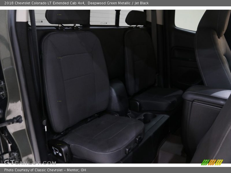 Deepwood Green Metallic / Jet Black 2018 Chevrolet Colorado LT Extended Cab 4x4