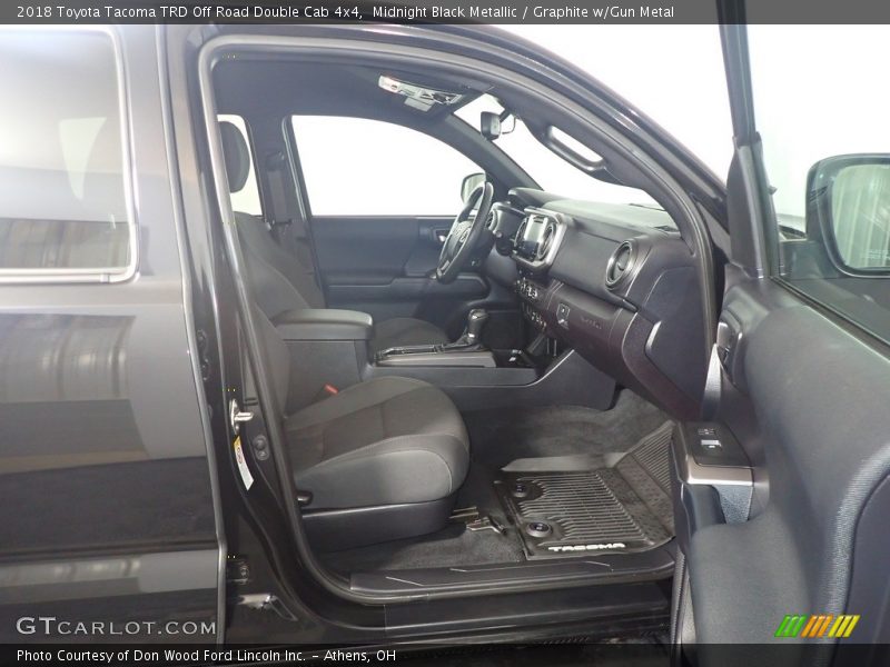 Midnight Black Metallic / Graphite w/Gun Metal 2018 Toyota Tacoma TRD Off Road Double Cab 4x4