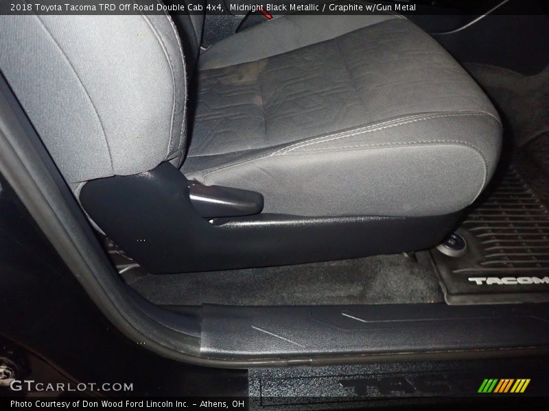 Midnight Black Metallic / Graphite w/Gun Metal 2018 Toyota Tacoma TRD Off Road Double Cab 4x4