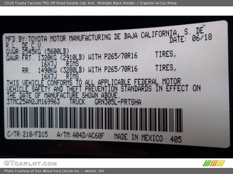 Midnight Black Metallic / Graphite w/Gun Metal 2018 Toyota Tacoma TRD Off Road Double Cab 4x4