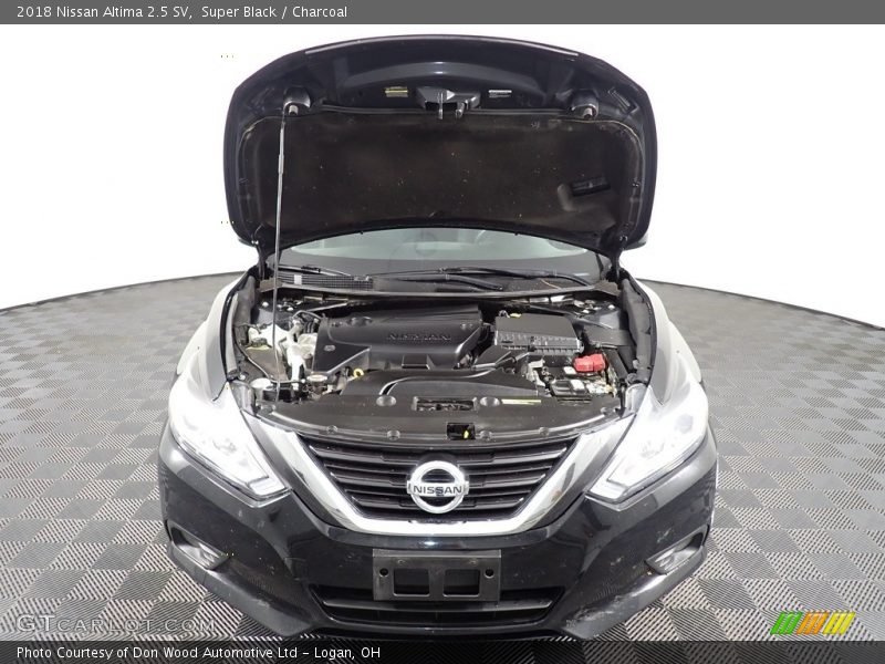 Super Black / Charcoal 2018 Nissan Altima 2.5 SV