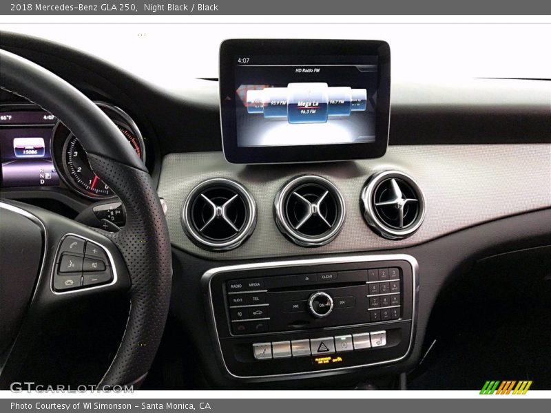 Night Black / Black 2018 Mercedes-Benz GLA 250