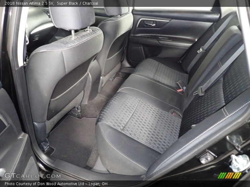 Super Black / Charcoal 2018 Nissan Altima 2.5 SV