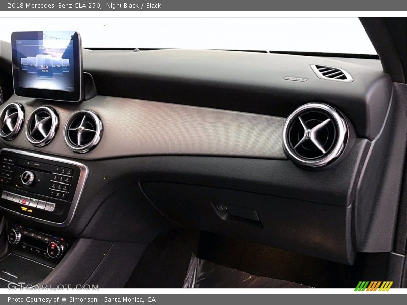 Night Black / Black 2018 Mercedes-Benz GLA 250
