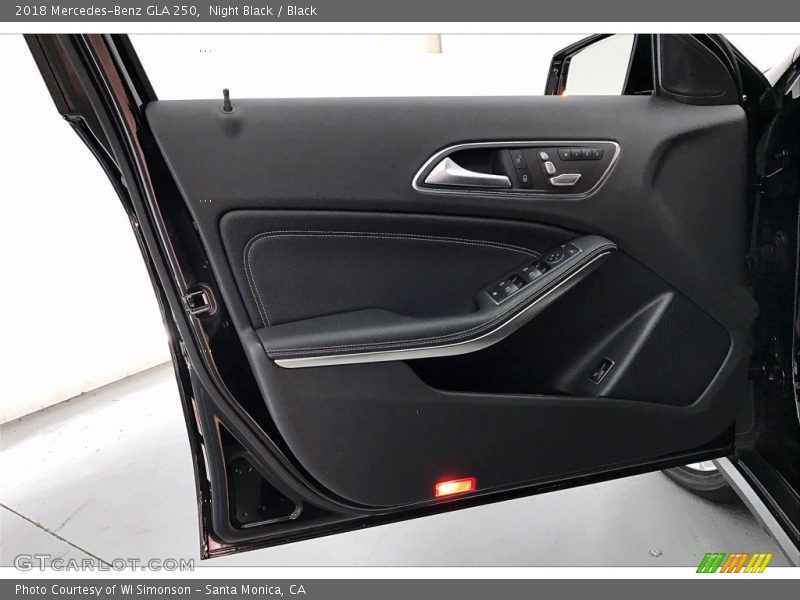 Night Black / Black 2018 Mercedes-Benz GLA 250